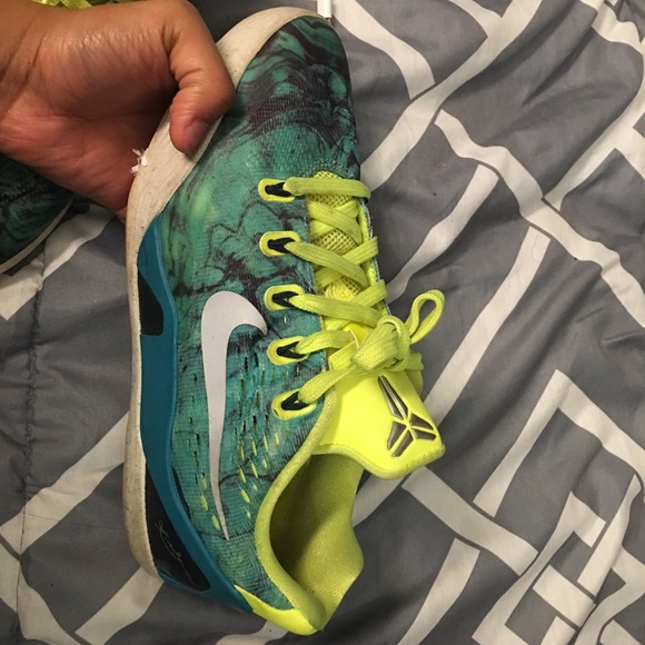 Kobe’s - Picture 2 of 2